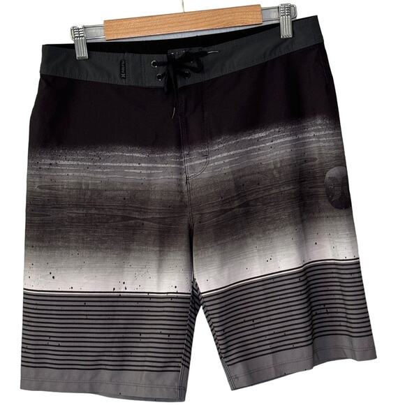 Hurley Phantom Board Shorts Black White Mens size 30 - Picture 1 of 7